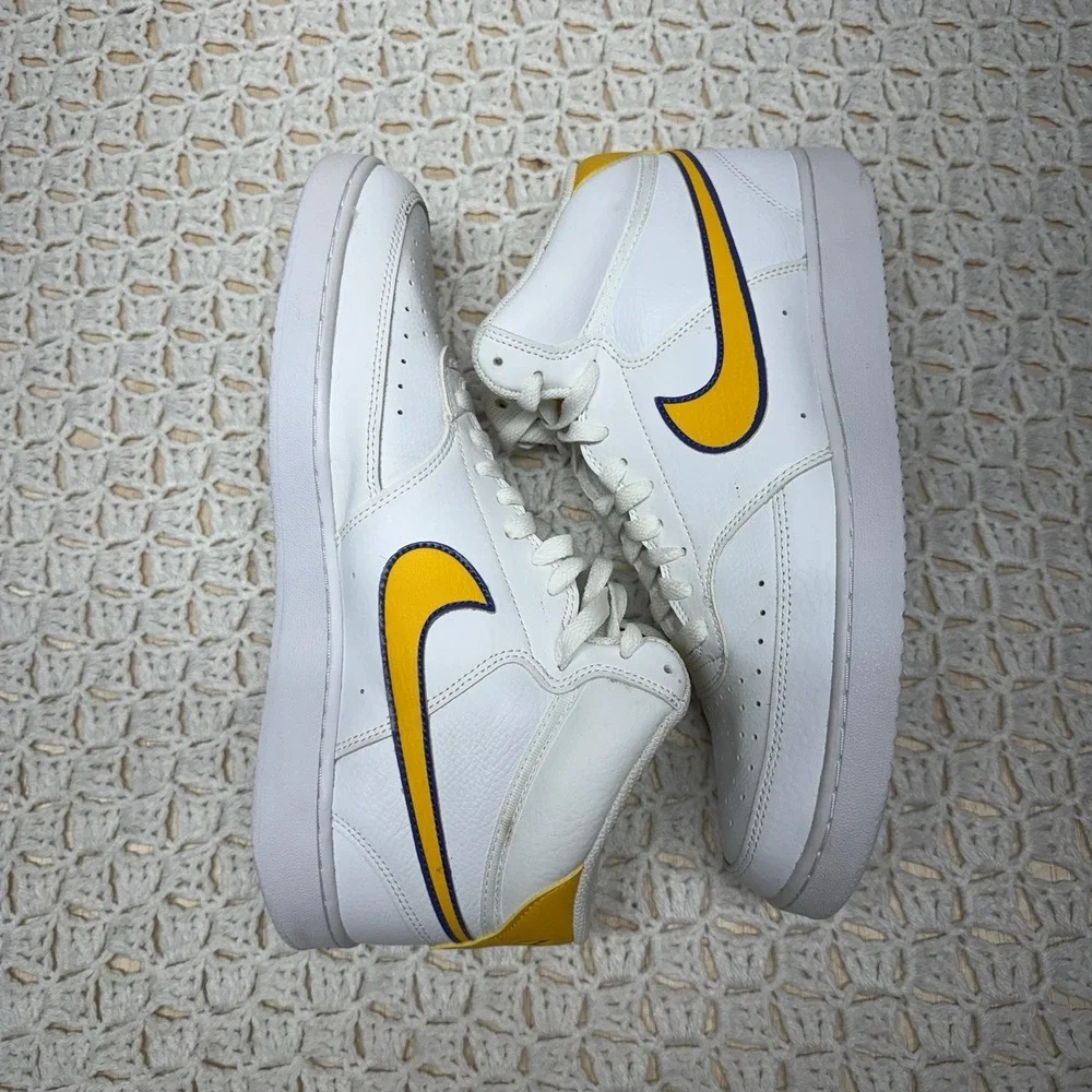 Nike Court Vision Shoes Mens Size 11.5 White Basketball Leather CD5466-102